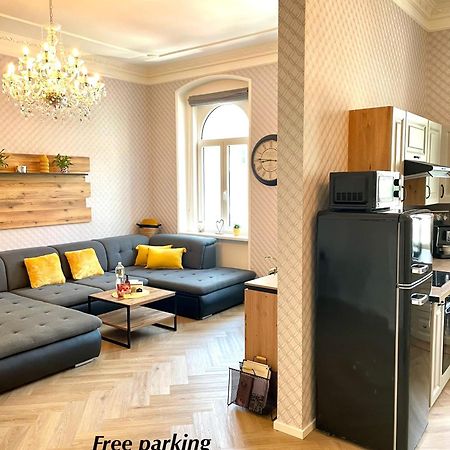 Apartment Nicol Karlovy Vary Esterno foto