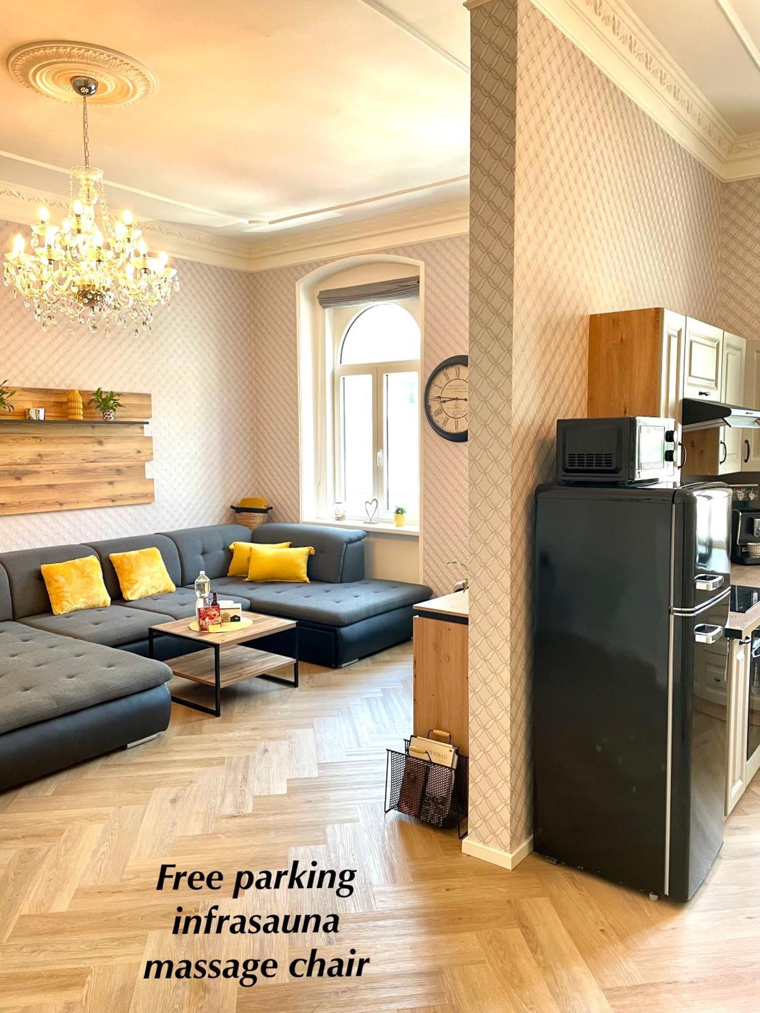 Apartment Nicol Karlovy Vary Esterno foto
