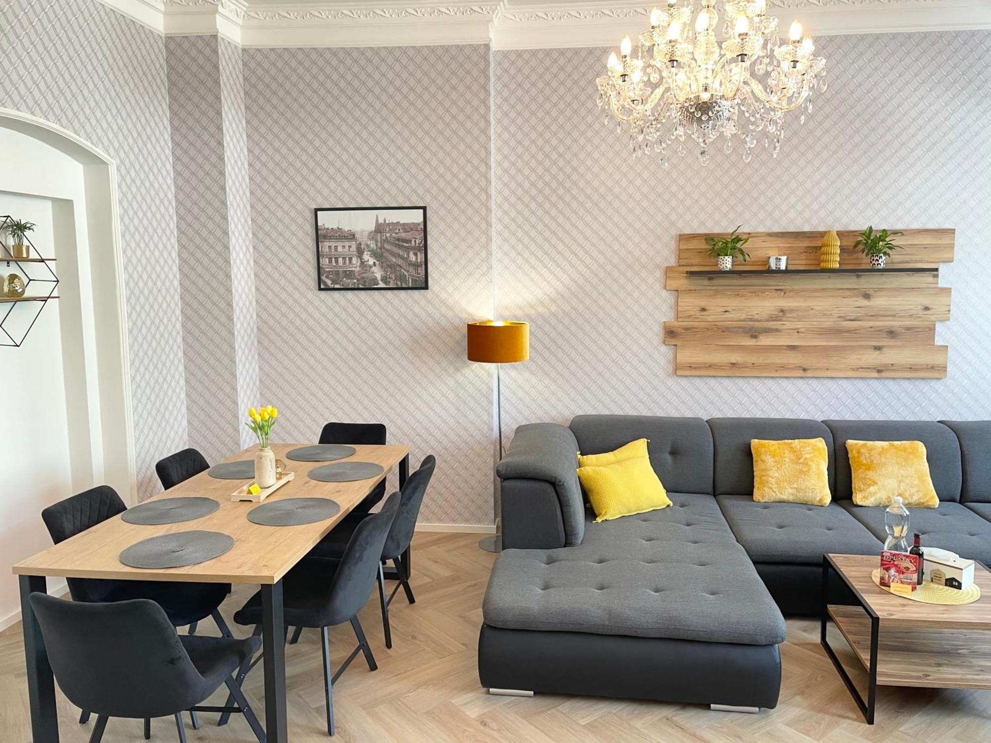 Apartment Nicol Karlovy Vary Esterno foto